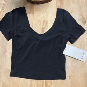 NWT Lululemon Cropped Align Tee